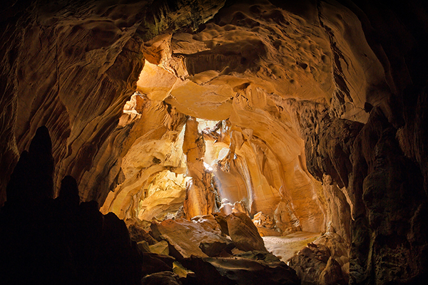 Wollondilly-Caves-and-Tours.jpg